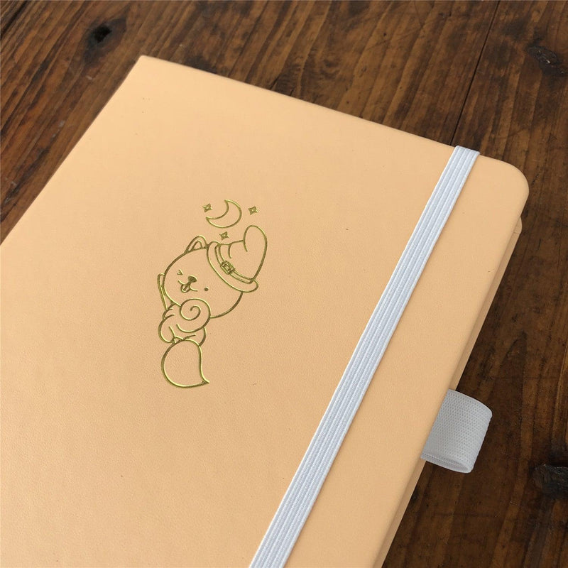 Maßgefertigtes A5-Notizbuch, gepunktet, Cartoon-Halloween, Hardcover aus PU-Leder, „The Moon Lovely Bear“, nur 199 US-Dollar/100 STÜCK ARTIKELNR. 10282054-zoom-