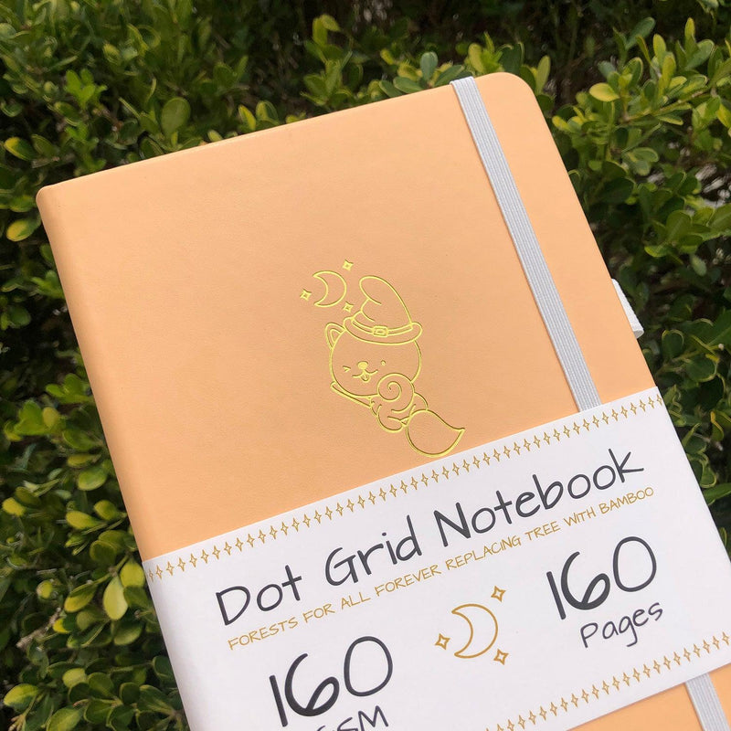 Maßgefertigtes A5-Notizbuch, gepunktet, Cartoon-Halloween, Hardcover aus PU-Leder, „The Moon Lovely Bear“, nur 199 US-Dollar/100 STÜCK ARTIKELNR. 10282054-zoom-